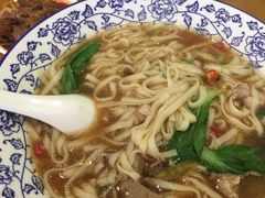 -邱芳粉店(迎宾大道旗舰店)