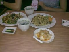 炒乌冬&nbsp;&nbsp;秘制泡菜-庭园西餐