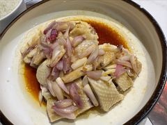 红葱头淋走地鸡-粤小馆(天安云谷店)