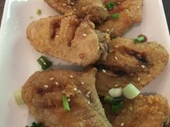 -Chom Cafe and Restaurant