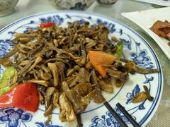 -天天向上素食餐厅(五台山店)