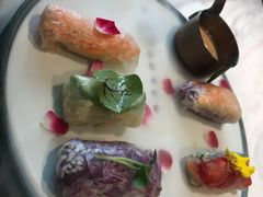 漫步花开彩虹卷-蜜桃花开·中西融合菜E&W(南长街店)