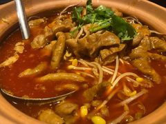-龙巢盱眙龙虾·牛蛙·烧烤宵夜(八卦岭店)