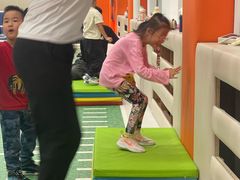 -悦动体能篮球羽毛球网球(三里河店)