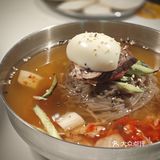 在韩国吃草料！！！在中国吃烤肉