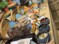 -大中华希尔顿酒店-念自助餐·嗨啤·小龙虾