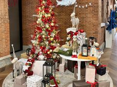 门面-潮一不贰·法式甜品·生日蛋糕·西式简餐(外滩店)