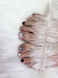 -Pink You美甲美睫纹绣定制中心