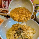 每一个平凡的日子，都值得一碗温暖的蟹黄面