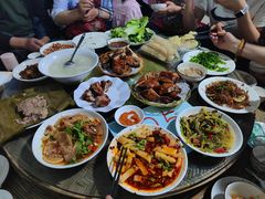 -岩保农家乐