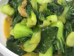 油渣炒青菜-沪依小酒馆心意菜