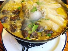-闯关东东北农家菜(崂山石老人店)