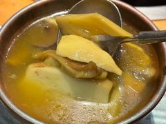 -一朵菌·野生菌探索家火锅(南亚店)