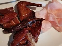 招牌烤乳鸽-潮福城大酒楼·潮味粤品·港式点心(湖滨北路店)