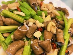 -超越海鲜屋(飞龙物业店)