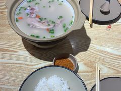 -叁煨蹄花·下饭盐帮菜(人民广场店)