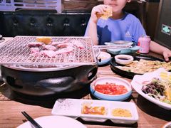 -明洞阿姨·韩式酱蟹烤肉·创意料理(三元桥店)