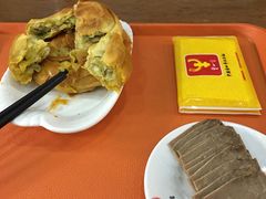 -牛一嘴·兰州牛肉面·大盘鸡(财富中心店)