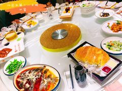 -罗浮宫酒店
