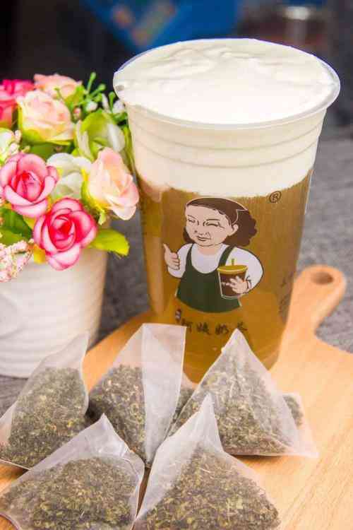 阿姨奶茶-"晚上路过必点一杯,阿姨奶茶还是小时候的那.