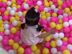 -蓝精灵乐园·世茂精灵之城主题乐园