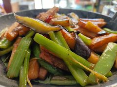 -天天向上素食餐厅(五台山店)