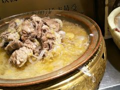 东北酸菜锅-金饭碗家宴(中兴路店)