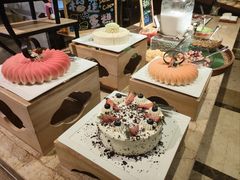 -大中华希尔顿酒店-念自助餐·嗨啤·小龙虾