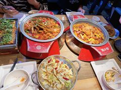 -龙少爷碳火干锅(环球中心店)