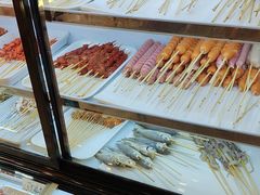 -哈尔滨小酒馆·鲜肉现穿自助烧烤(康新花园店)
