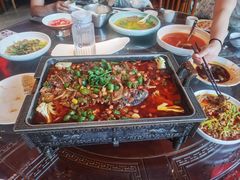 -万重锦·人文川菜馆(骡马市店)