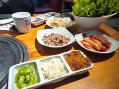 小菜-唯成•韩国炭火烤肉 유성고기