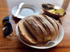 餐前面包-非常时髦餐厅VUE Restaurant(外滩茂悦大酒店)