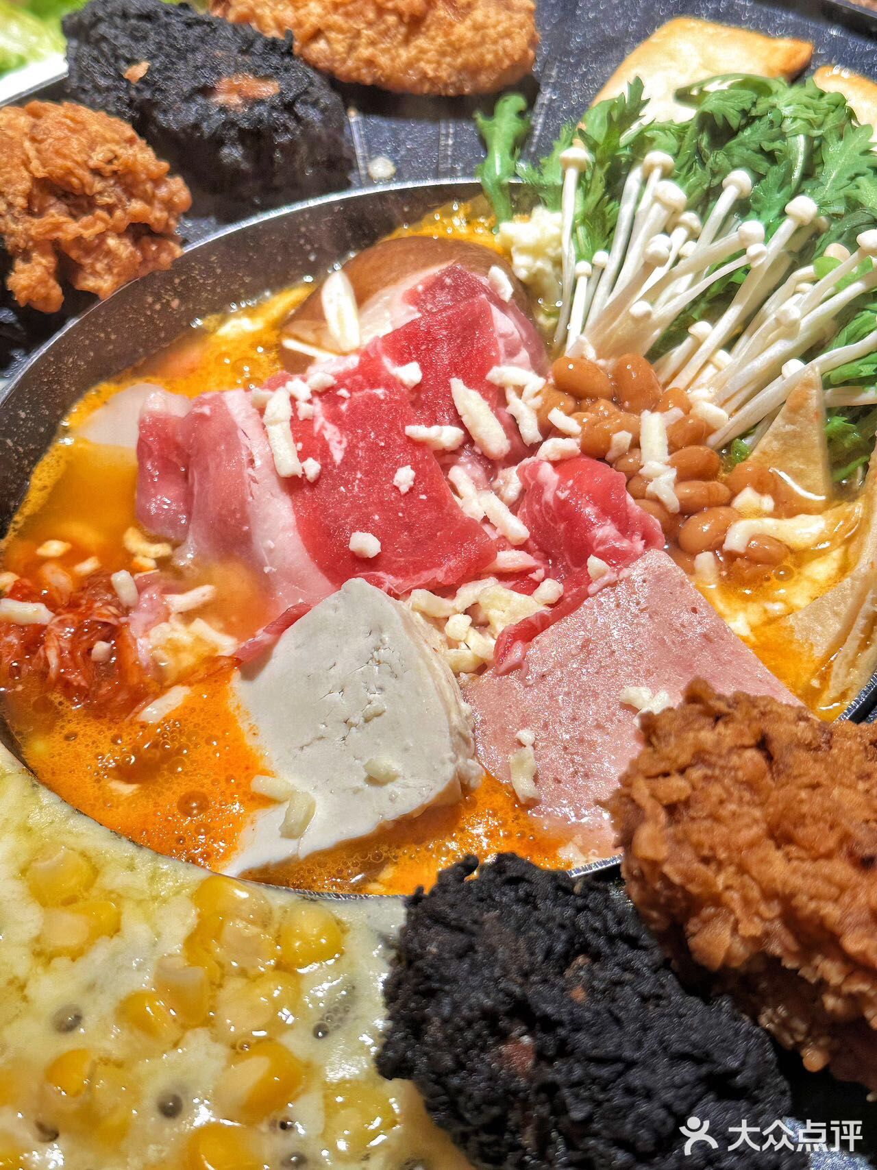 缺点：在广州才有‼️冲着UFO火锅可以N刷