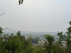 -悟空山宿陨石私汤温泉酒店(神舟大道地铁站店)