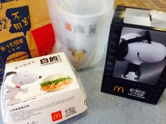 -麦当劳(世界城广场店)