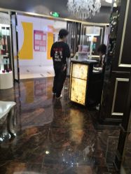 点击看大图 -八佰伴8008星级形象店