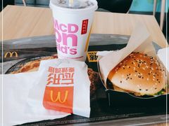 -麦当劳(三亚凤凰机场店)