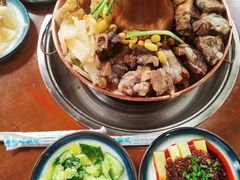 -岳记兴隆·青城腊排铜火锅(融创店)