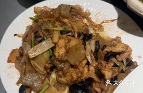 Beijing-style Fried Pork with Vegetables