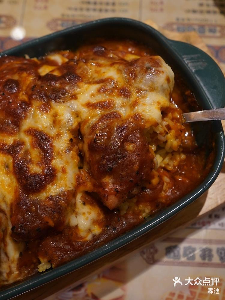 游港必食红茶冰室巨拉丝黑椒芝士鸡扒焗饭