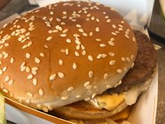 -麦当劳(展览路店)