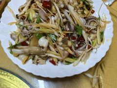 -超越海鲜屋(飞龙物业店)
