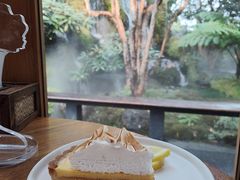 -Chom Cafe and Restaurant