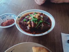 -肖四女乐山跷脚牛肉(世博源店)