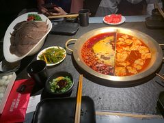 -九鼎轩脆毛肚火锅(南京东路店)
