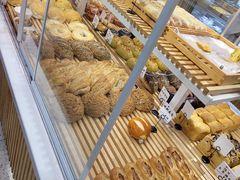 -焙丽拾光(麦凯乐直营店)