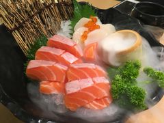 寿司沼津港の厚切三文鱼鱼腩刺身-沼津港渔市(宏伊国际广场店)