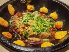 杂鱼锅-妈妈家铁锅炖(景诚园综合楼店)