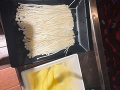 -七欣天香辣蟹火锅(上海银亿滨江店)